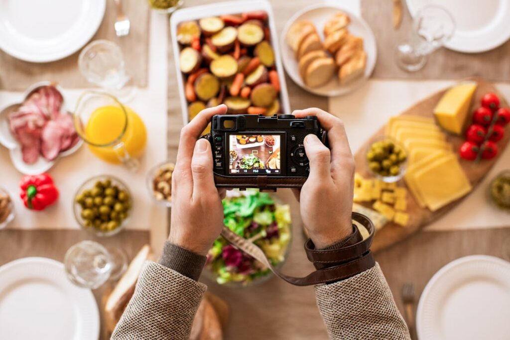Learning food photography for restaurant digital marketing