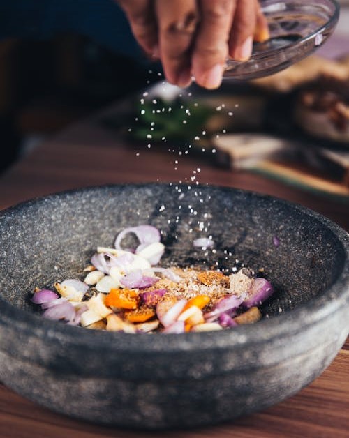 Showcasing signature dishes on TikTok for restaurants 